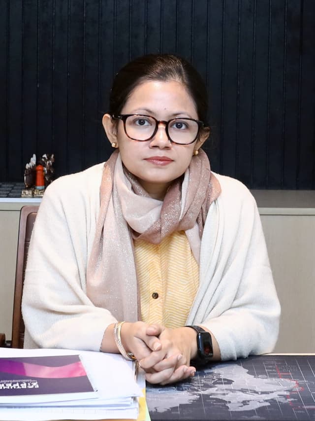 Be Be Ayesha Lubna